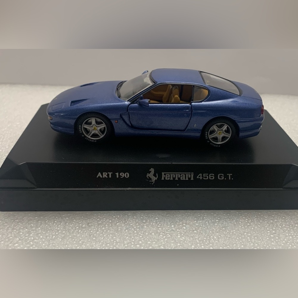 Ferrari 456 G.T. Model in Metallic Blue